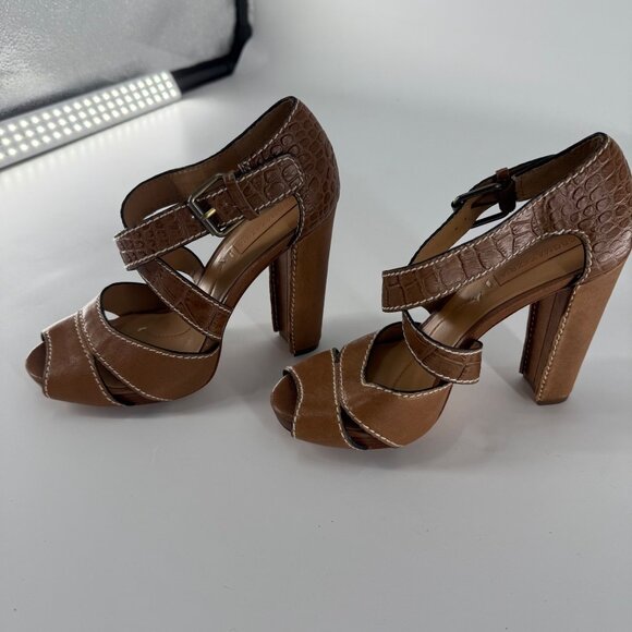 BCBGMAXAZRIA Tan Strappy High Heel Sandals With Peep Toe & Buckle Closure Womens - Picture 8 of 13